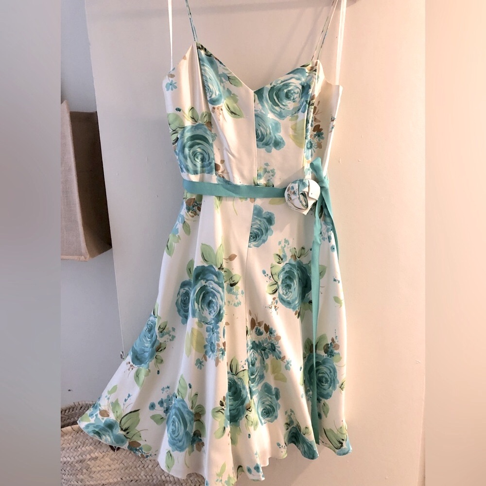 Banana Republic 100% silk floral dress